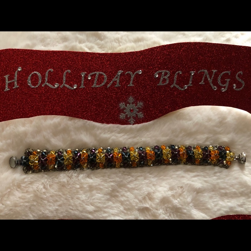 HANDMADE SWAROVSKI CRYSTAL 3/4” BRACELET